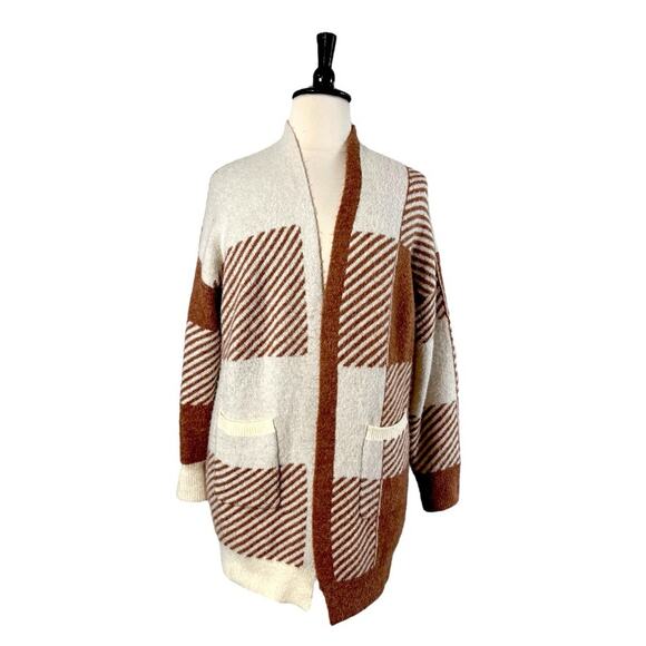 Entro Cardigan Sweater Open Front Fuzzy Long Length Cream Tan Women’s Size 1X - Picture 10 of 10